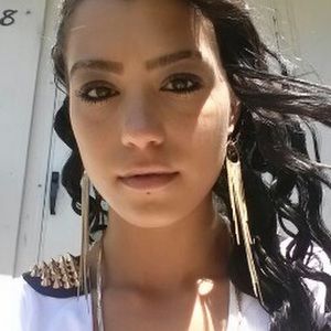 Meet your Posher, Macy